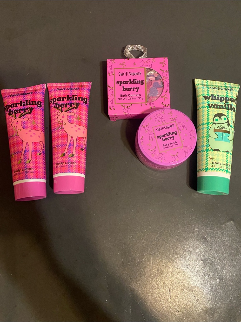 Ulta Beauty Sparkling Berry & Whipped Vanilla Pink and Mint Bath Set